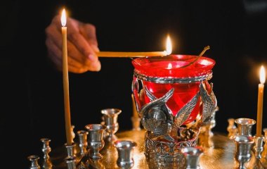 10 червня — яке церковне свято, скільки гостей не можна садити цього дня за святковим столом