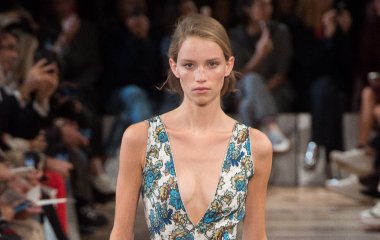 Рекламная кампания Calvin Klein Essentials осень-зима 2018-2019, фото