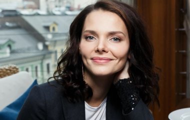 Елизавета Боярская поделилась новогодним снимком своей большой семьи
