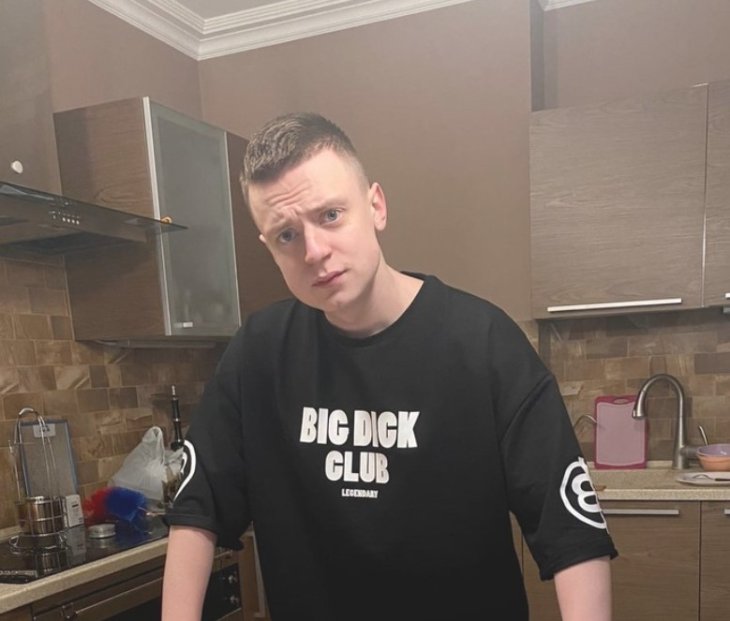 «Это смешные деньги»: избивший девушку стример Mellstroy высмеял ее требования о 10 млн после суда