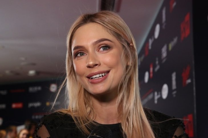 «Куда ты пропала»: тоскующая по весне Рудова похвасталась роскошным фото в купальнике