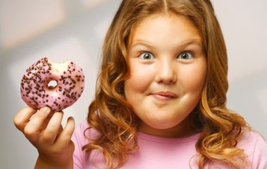 Отчего толстеют дети и как с этим бороться