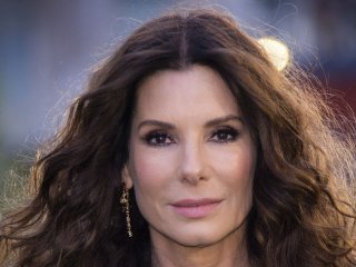 Сандра Буллок яскраво дебютувала в Instagram і довела до сміху витівкою з блендером