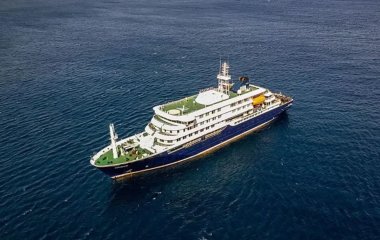 Розлучилася, продала все і переїхала на круїзний лайнер: жінка розповіла про темний бік життя в морі