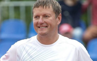 Евгений Кафельников решил эмигрировать из России