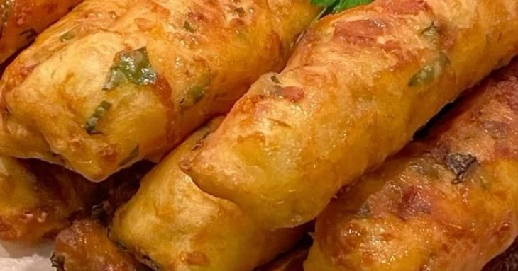 Сирні палички на кефірі: рецепт перекусу на всі випадки життя