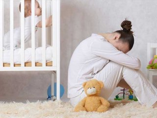 Послеродовая депрессия: медики рассказали, как бороться с этим расстройством