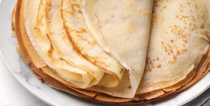 Кальмар, шпинат или тыква: 5 небанальных начинок для блинов