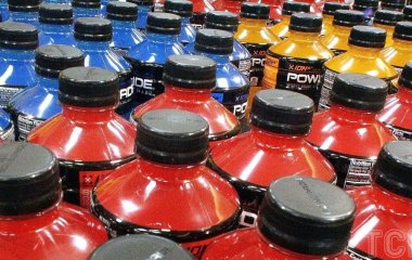Чи є користь від енергетиків: вчені розвіяли міфи про популярні напої