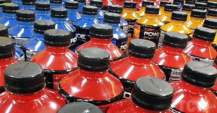 Чи є користь від енергетиків: вчені розвіяли міфи про популярні напої