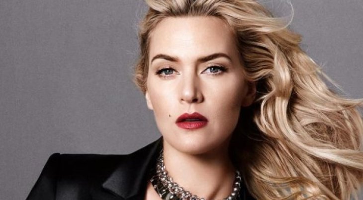 Без фильтров: Кейт Уинслет позировала в элегантном бикини (фото)