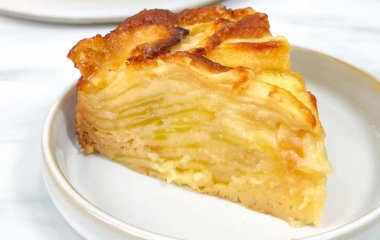 Ніжний і дуже м'який: рецепт яблучного пирога