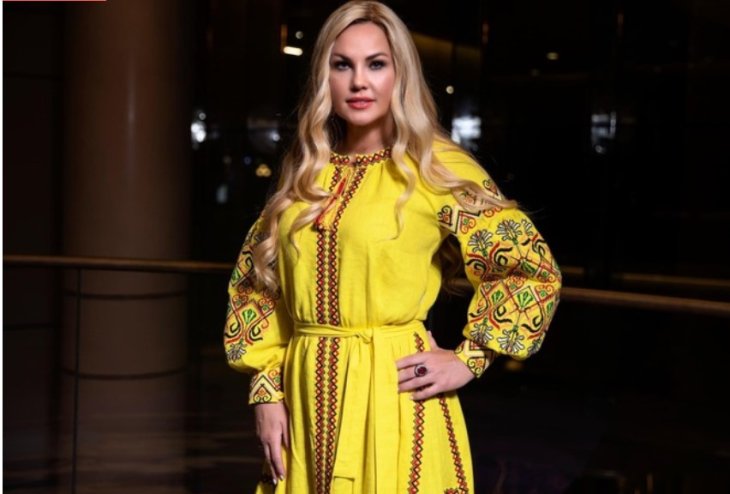 Камалия с дочерьми вернулась в Украину: трогательная встреча внучек с бабушкой