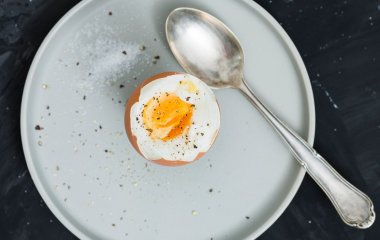 Як посмажити яйця в шкаралупі