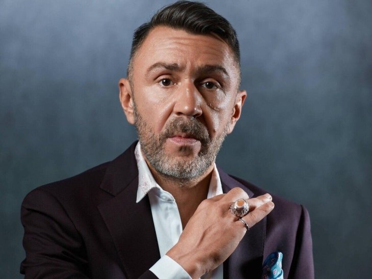 Сергей Шнуров прокомментировал слухи о ребенке от суррогатной матери