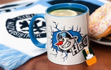 Лікарі розповіли, як може нашкодити чай із лимоном