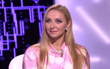 Татьяна Навка засветила фигуру в эффектном пляжном аутфите