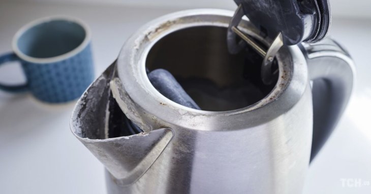 Як очистити чайник від накипу: впорається краще за оцет