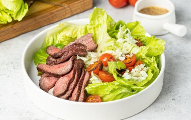 Салат с ростбифом. Пикантный салат для легкого перекуса