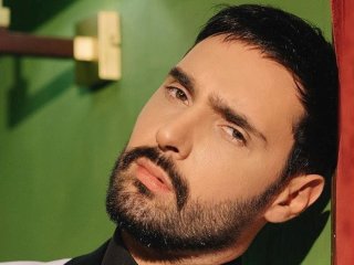 Віталій Козловський забув слова власної пісні просто під час концерту: конфуз потрапив на відео