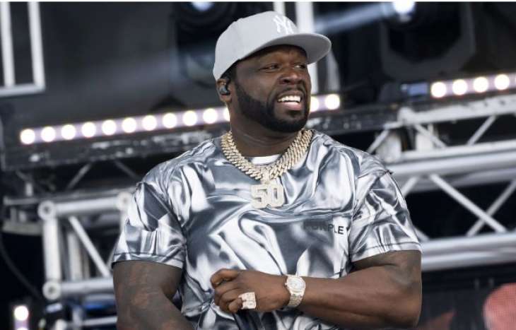 Рэпер 50 Cent во время концерта разбил голову поклонницы