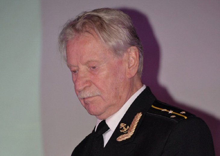 Иван Краско вышел в свет с бывшей женой