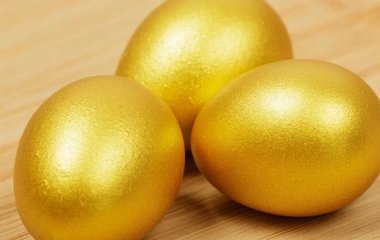 Як зробити святкові, золоті крашанки до Великодня