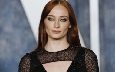 Софи Тернер закрутила роман с одним из самых завидных холостяков Великобритании – СМИ