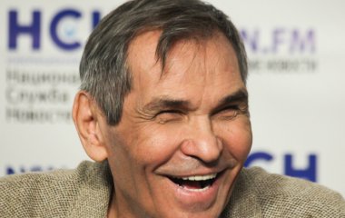 Бари Алибасов оформил подаренную ему Лидией Федосеевой-Шукшиной квартиру на помощника