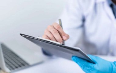 Медики назвали предупреждающие признаки рака желудка