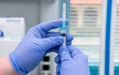 Лікар назвав найкращий спосіб профілактики від коронавірусу для літніх людей