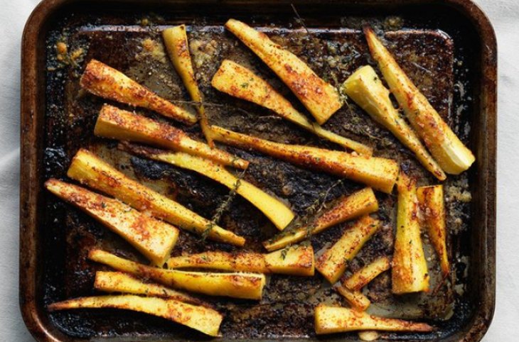 Запеченный корень пастернака с сыром