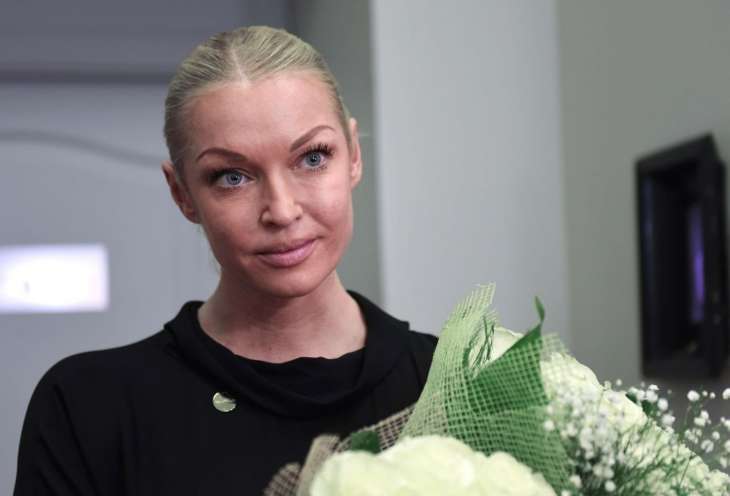 Анастасия Волочкова пригласила поклонников на концерт