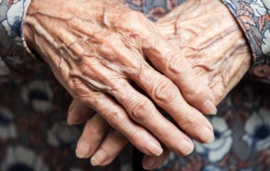 Вчені виявили три важливі етапи старіння