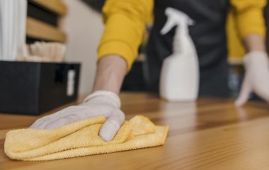 Пыль будет оседать меньше: готовим специальный раствор для мебели