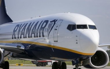 Пасажири Ryanair застрягли в Іспанії через авіадиспетчерів, які пішли додому