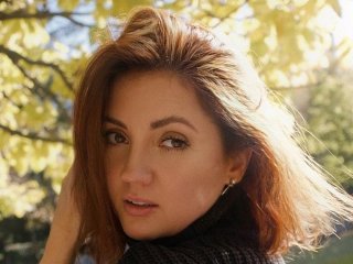 Оля Цибульська розчулила архівним фото з мамою та братом: який вигляд мала співачка в дитинстві