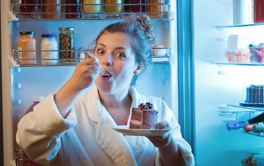 Торт от стресса: почему ты заедаешь свои проблемы и как от этого избавиться