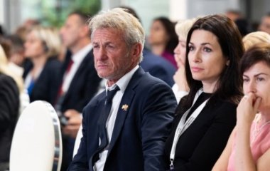 Шона Пенна заметили на свидании с его возлюбленной-украинкой (фото)