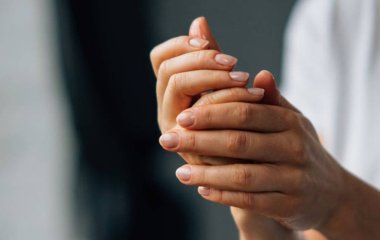 Канадський учений пояснив користь хрускоту у суглобах