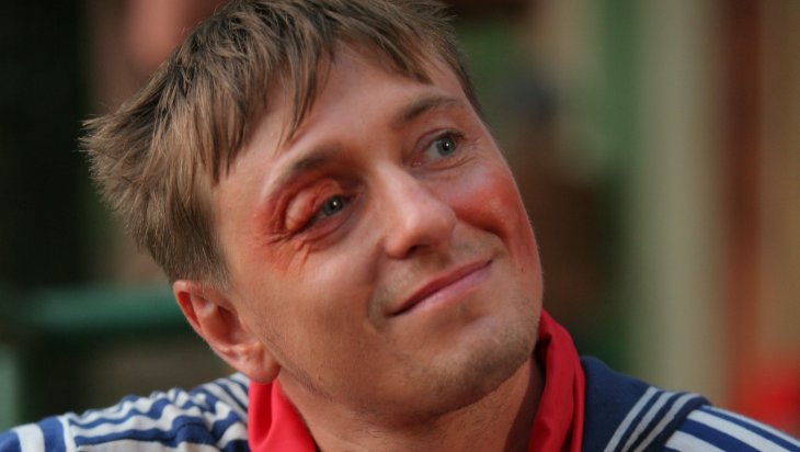 Сергей Безруков показал дочь-хозяюшку