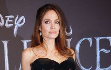 Анджелина Джоли впервые рассказала о параличе, который у нее появился после развода с Брэдом Питтом