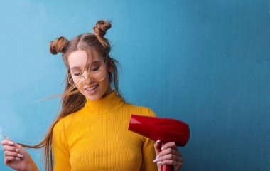 Маленький секрет, щоб укладання трималося довше без лаку для волосся