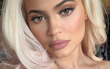 Кайли Дженнер удивила поклонников кулинарными способностями 