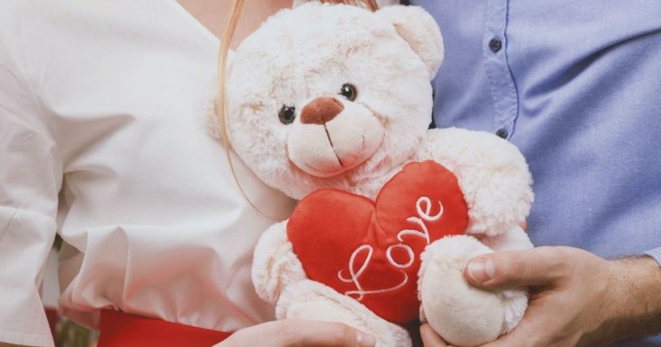 Не даруйте їх, бо залишитеся без пари: шість найгірших подарунків на День святого Валентина