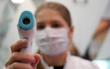 Лікар назвала можливі причини високої температури без симптомів ГРВІ