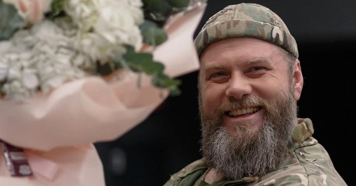 Актор-військовий Ращук кардинально схуд та на фото до і після приголомшив змінами