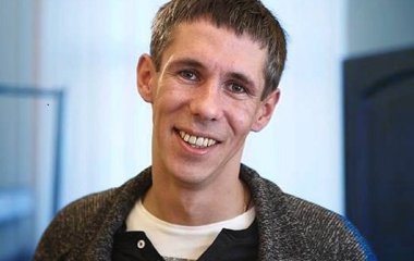 Алексей Панин показал фото 10-летней дочери с сигаретой