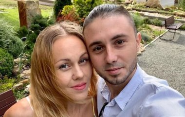 Alyosha показала редкое фото 3-летней дочери, которая как две капли похожа на Тараса Тополю