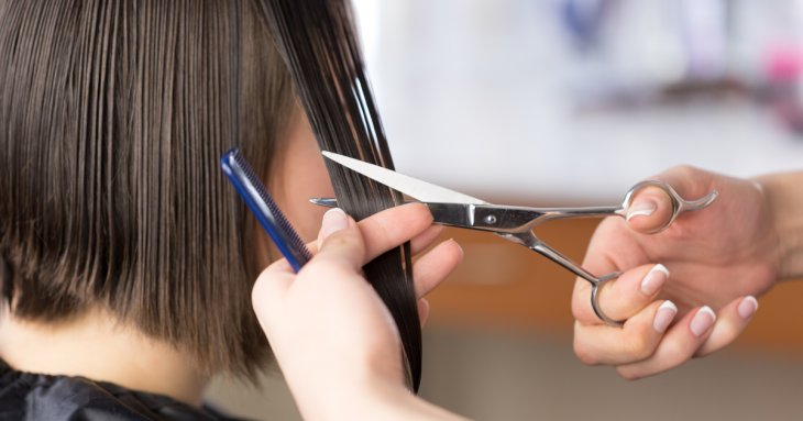 Місячний календар стрижок на грудень 2024 року: коли ідеальний час для зміни зачіски